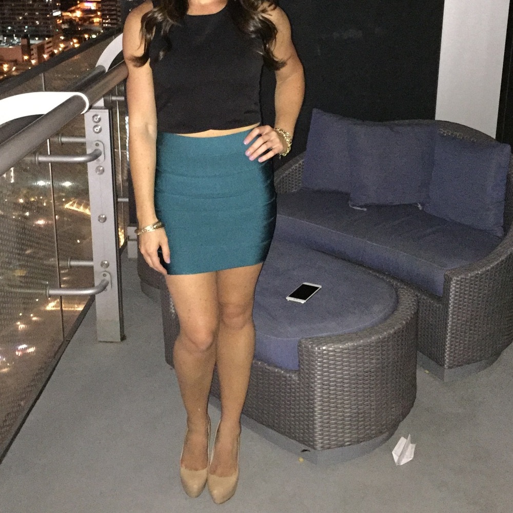 Bebe bandage skirt